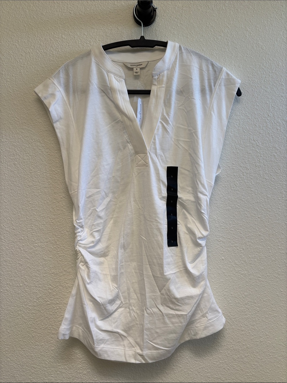 NWT banana republic women’s professional tee